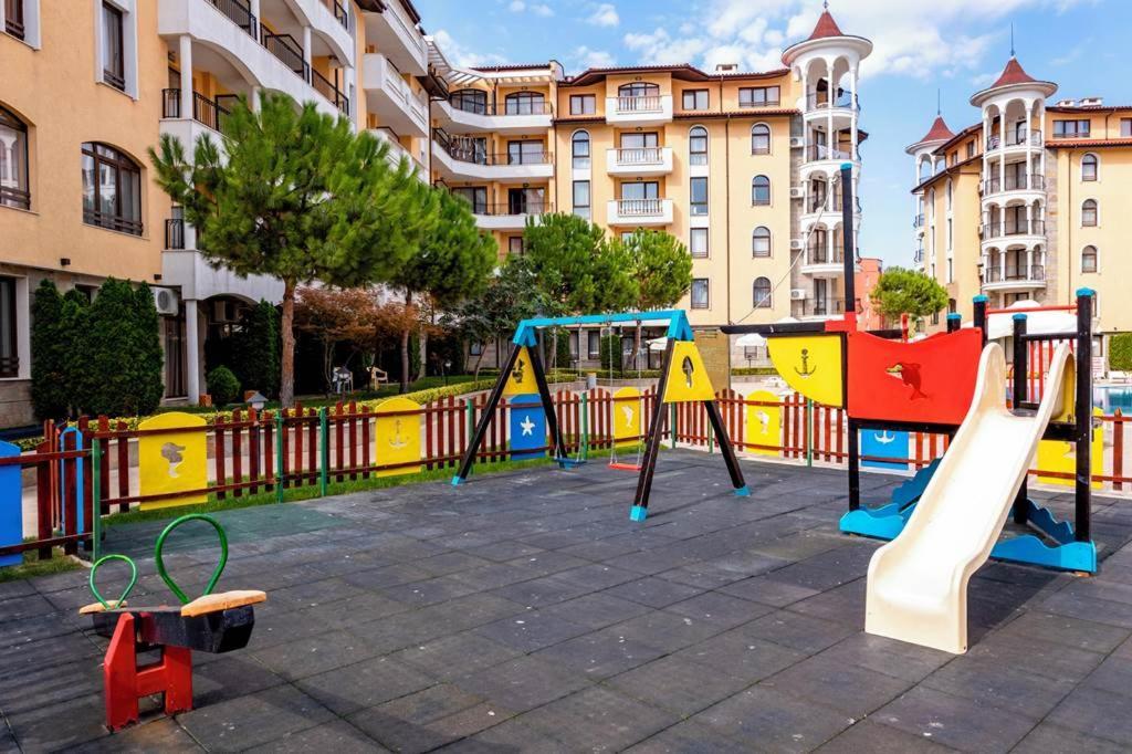 Holiday Apartcomplex Royal Sun Солнечный берег Экстерьер фото