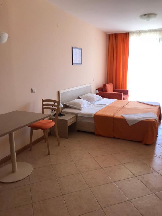 Holiday Apartcomplex Royal Sun Солнечный берег Экстерьер фото