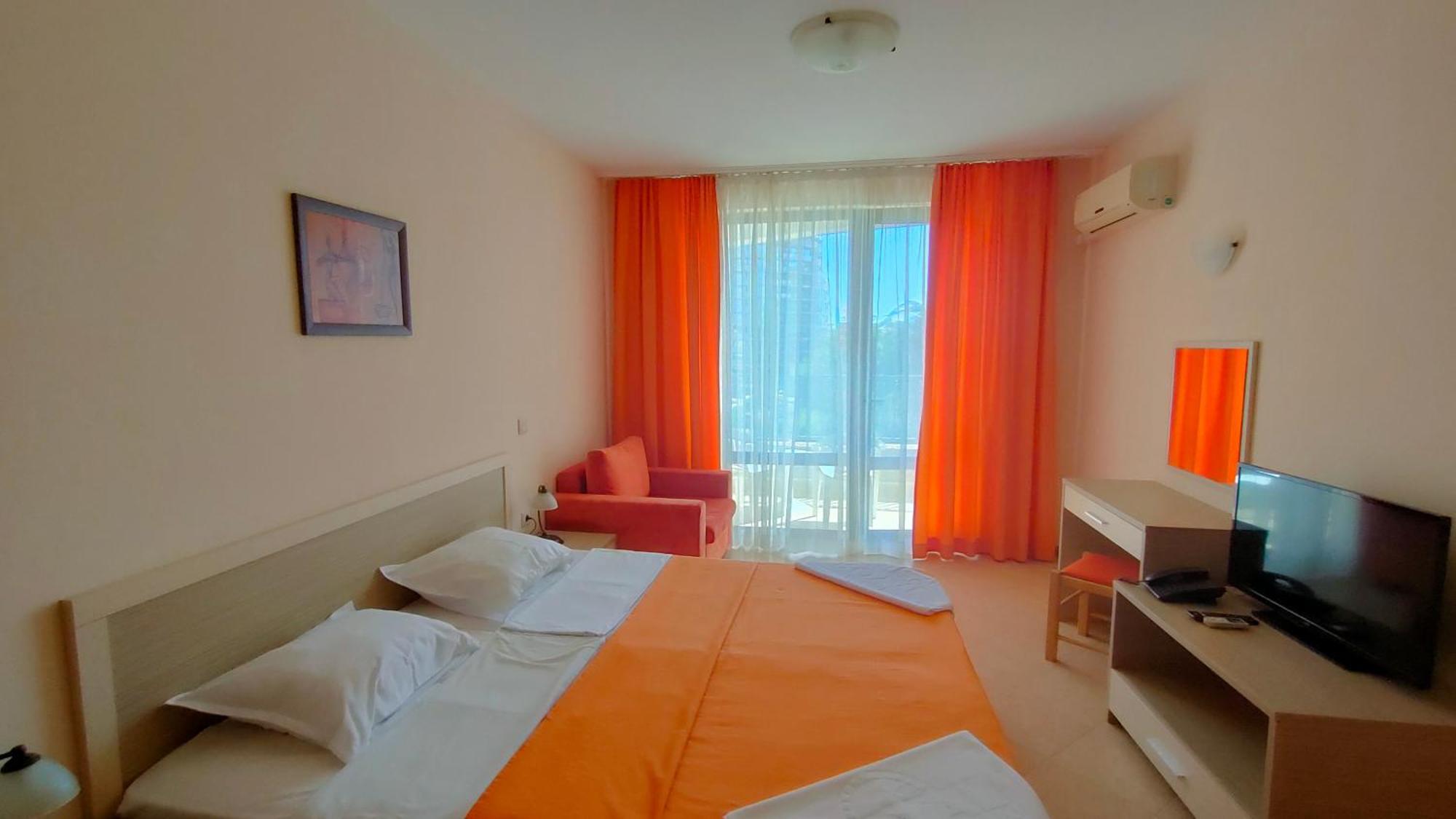 Holiday Apartcomplex Royal Sun Солнечный берег Экстерьер фото